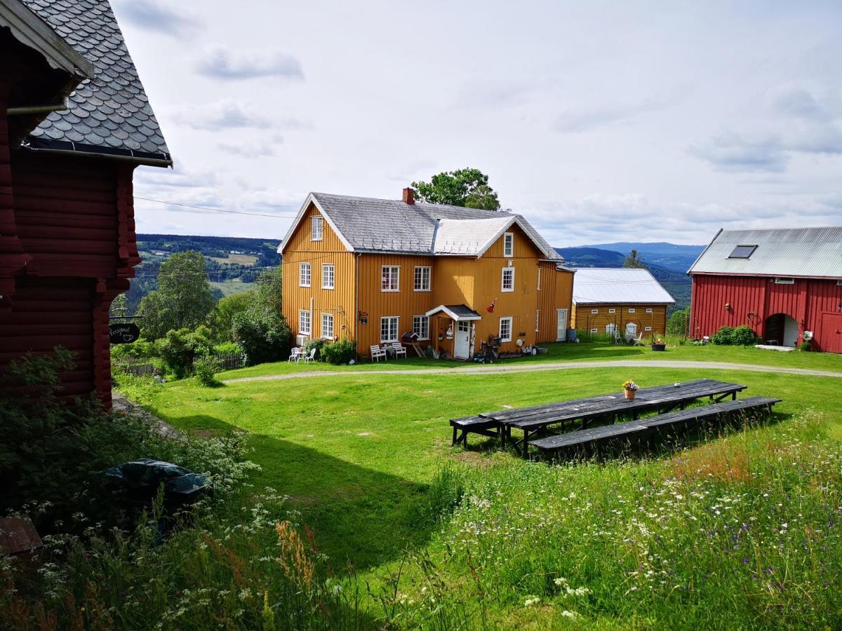 Haugtun Gardspensjonat Og Leiligheter Nordre Land Ngoại thất bức ảnh